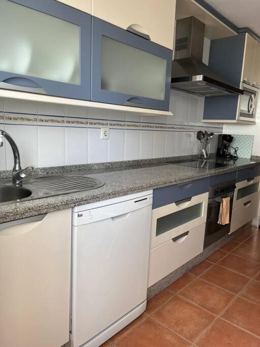 Marbella Piso En Casco Junto A Playa Piscina In Summer Season מראה חיצוני תמונה