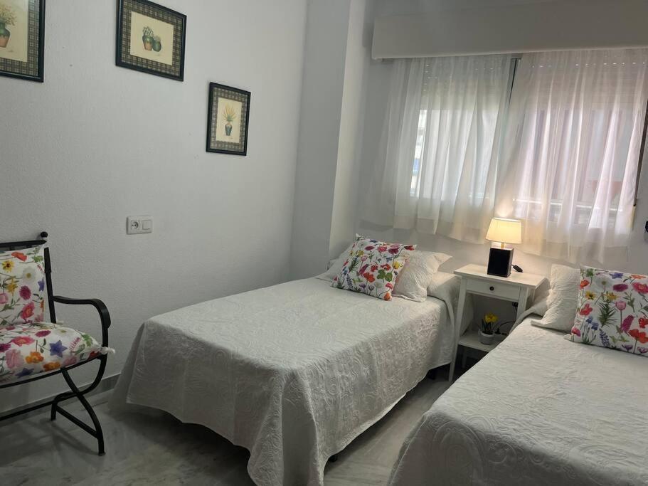 Marbella Piso En Casco Junto A Playa Piscina In Summer Season מראה חיצוני תמונה