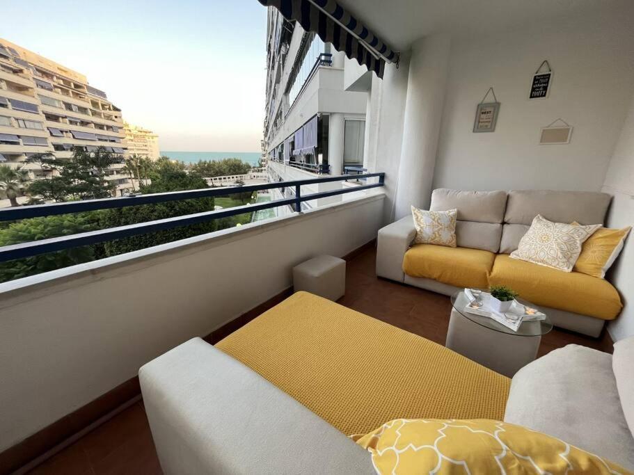 Marbella Piso En Casco Junto A Playa Piscina In Summer Season מראה חיצוני תמונה